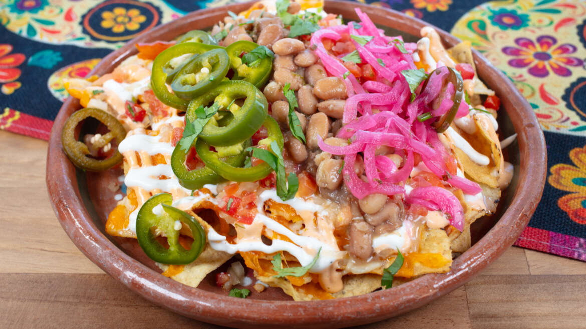 <p style="color: #FFFFFF;">Nachos</p>